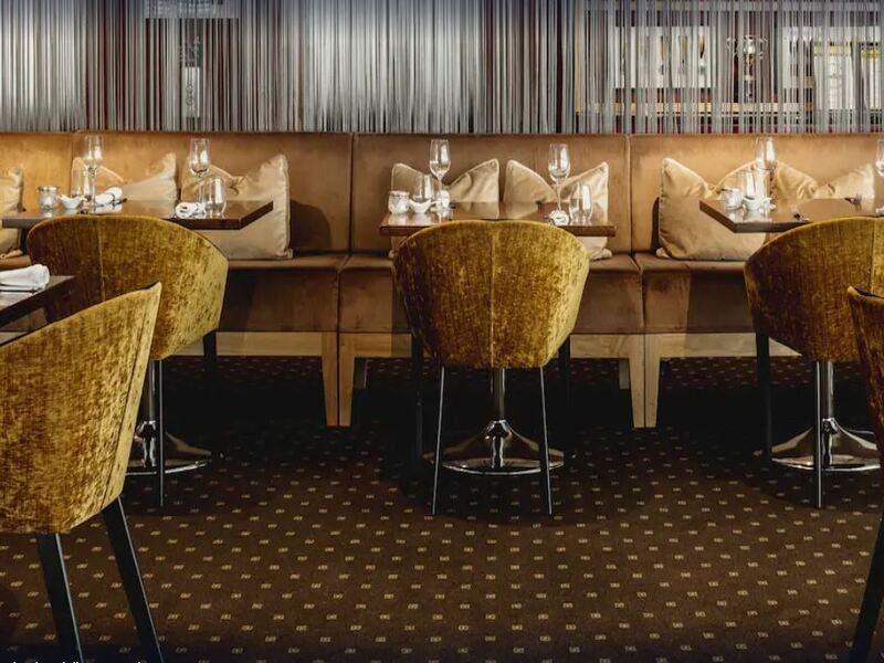 Bolton Hotel Веллингтон Экстерьер фото Restaurant