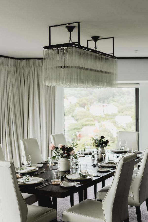 Bolton Hotel Веллингтон Экстерьер фото A valance